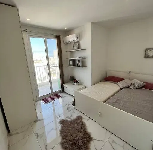 2 Bedroom In Msida, Malta * Мсида